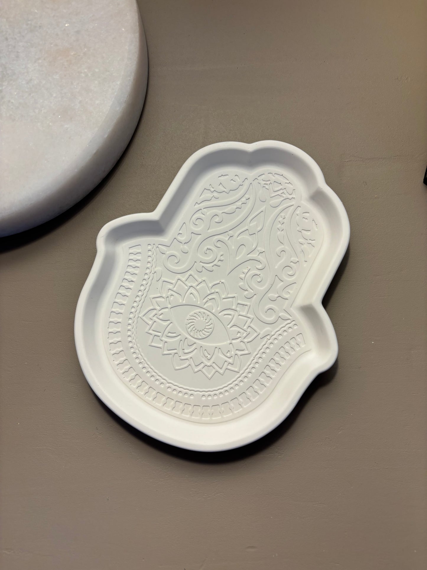 Hamsa Plate