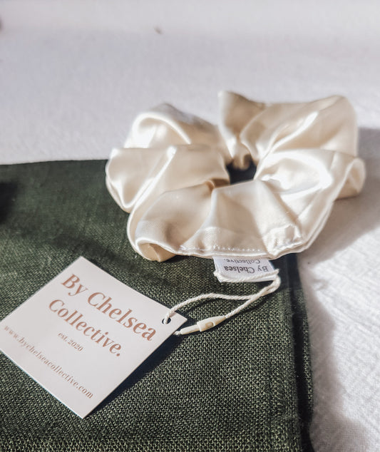 Satin Scrunchie | Gold